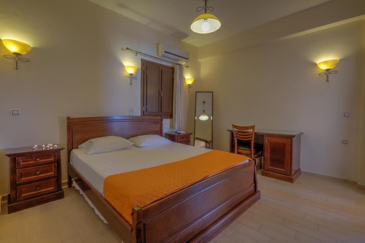 Achelatis Traditional Guest Houses Areopoli Ngoại thất bức ảnh