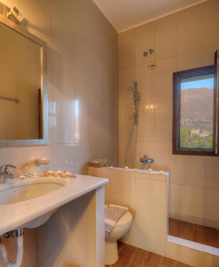 Achelatis Traditional Guest Houses Areopoli Ngoại thất bức ảnh