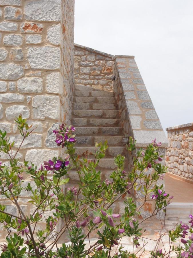 Achelatis Traditional Guest Houses Areopoli Ngoại thất bức ảnh