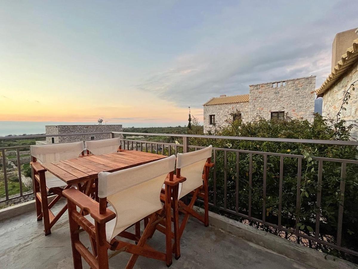 Achelatis Traditional Guest Houses Areopoli Ngoại thất bức ảnh