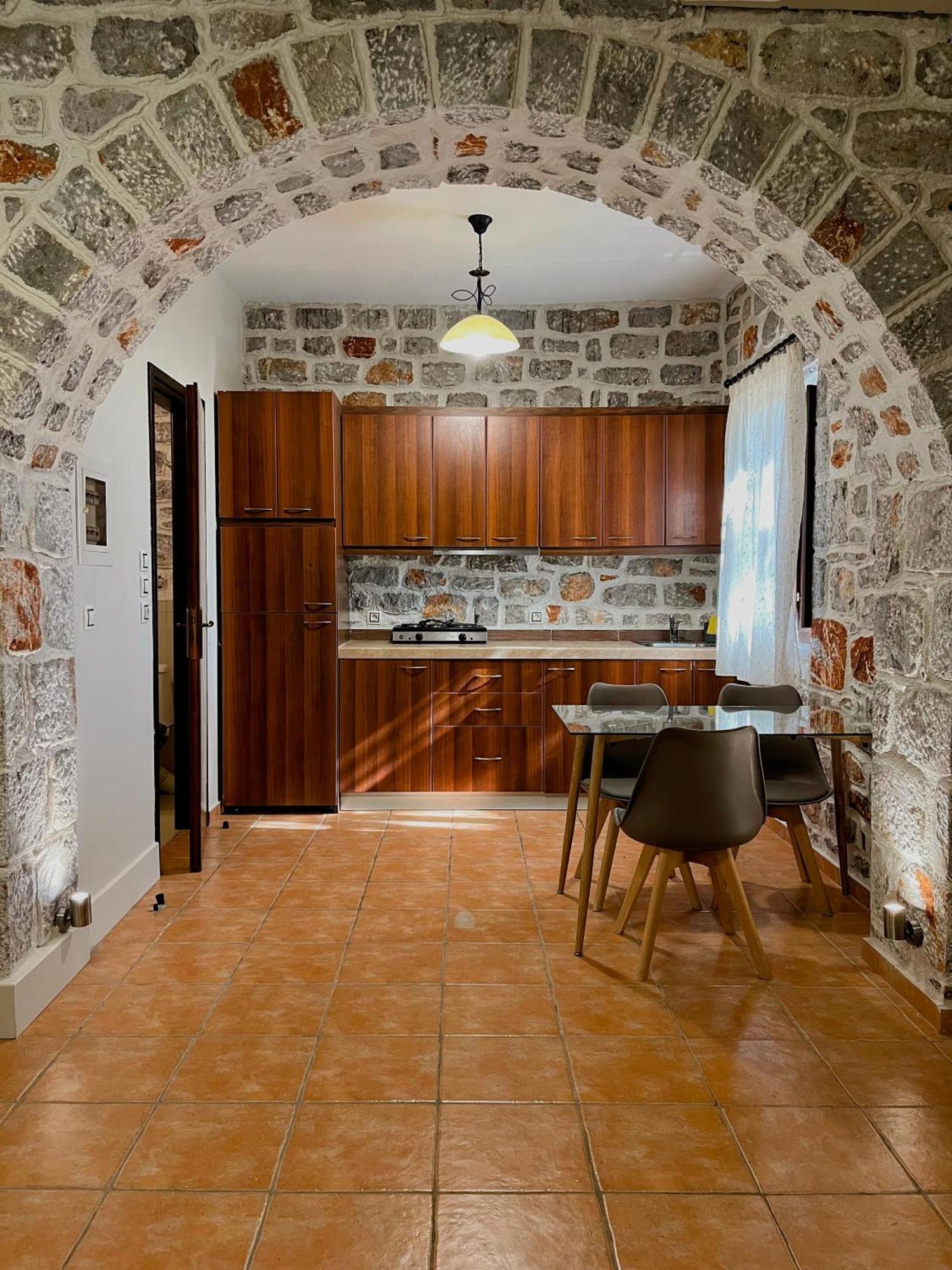 Achelatis Traditional Guest Houses Areopoli Ngoại thất bức ảnh